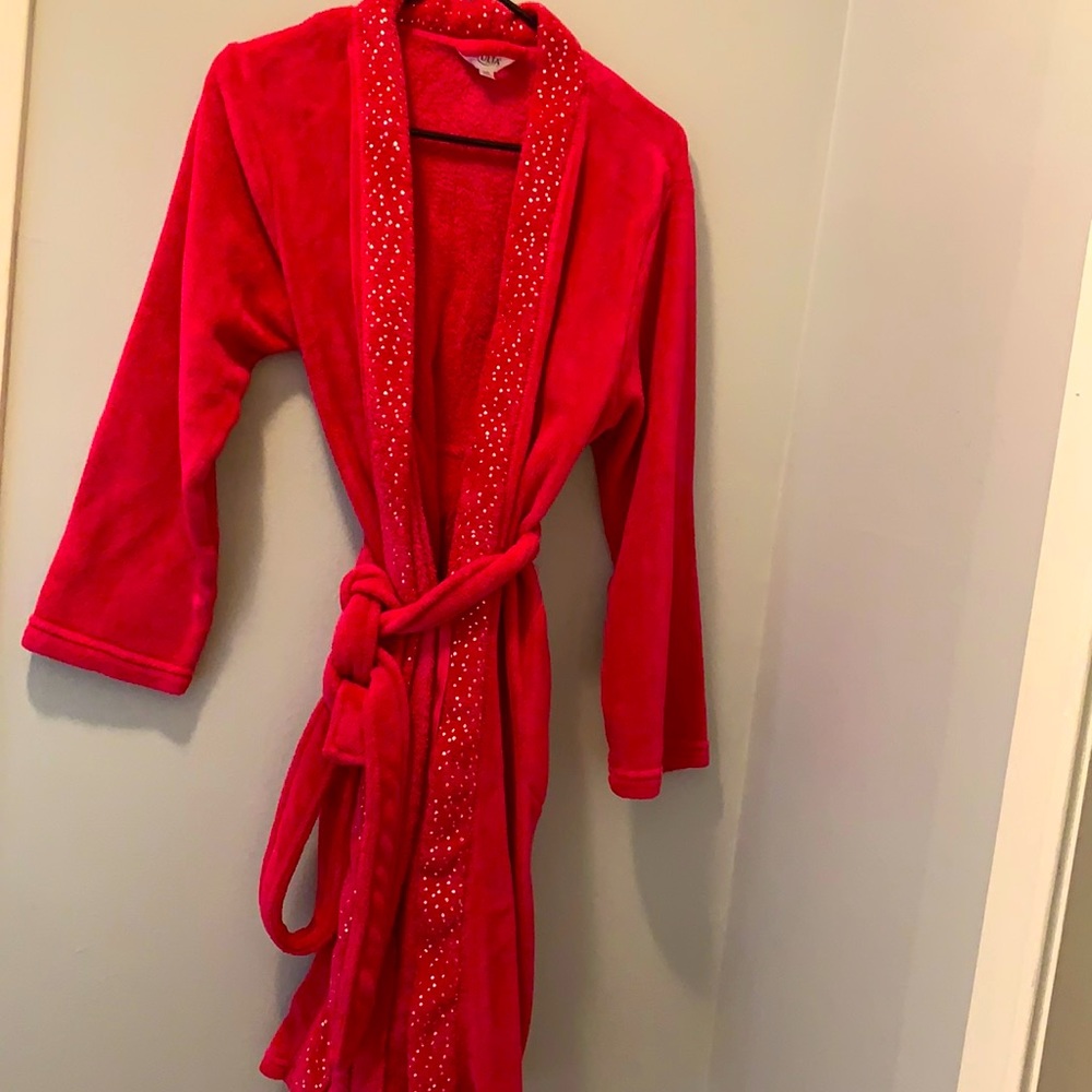 ULTA size L/XL long pink robe with open front and tie to close,gem stone emblems